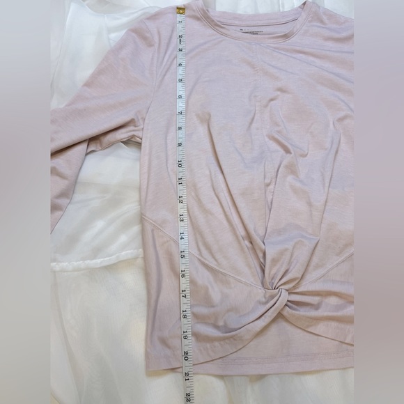 Athleta Essence Twist Light Pink Long Sleeved Top - Picture 5 of 10